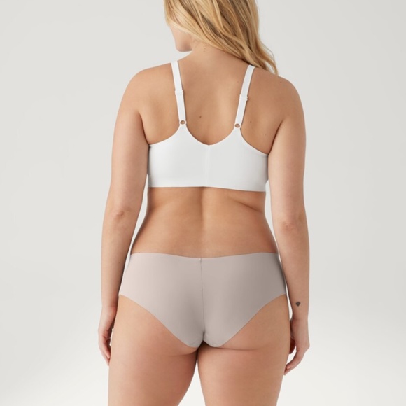 True & Co Soft Form V Neck Bra - Picture 6 of 7